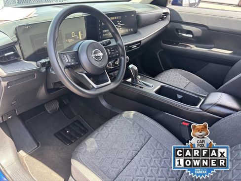 Used 2025 Nissan Kicks SV AWD/4WD image 19
