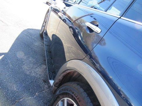 Used 2019 Nissan Armada SL w/ Premium Package image 11