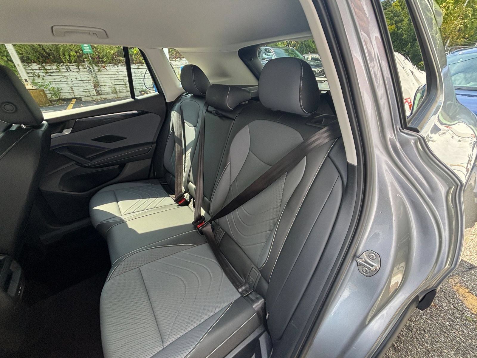 Used 2026 Volkswagen Tiguan SE FWD image 38