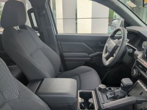 Used 2026 Toyota 4Runner SR5 AWD/4WD image 2
