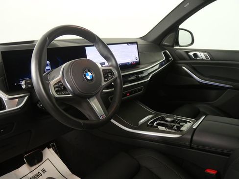 Used 2025 BMW X5 xDrive40i image 12
