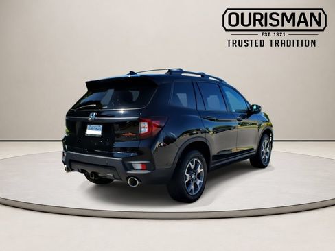 Used 2023 Honda Passport TrailSport image 9