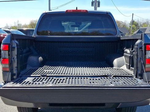 Used 2024 Nissan Frontier SV AWD/4WD image 30