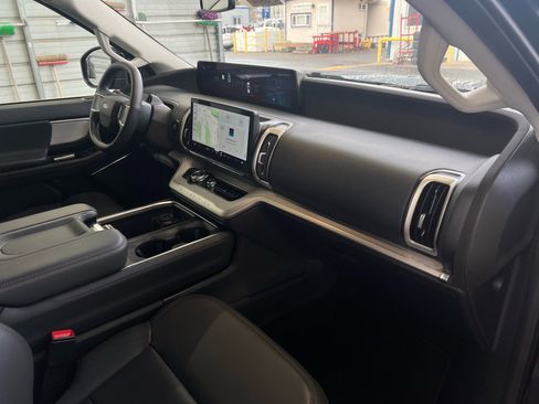 Used 2025 Ford Expedition Max Active image 19