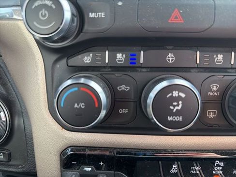 Used 2021 RAM 1500 Laramie w/ Off Road Group image 32