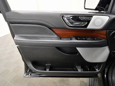 Used 2023 Lincoln Navigator L Reserve w/ Equipment Group 201A image 13