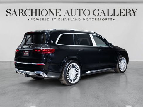 Used 2025 Mercedes-Benz Maybach GLS 600 4MATIC image 16