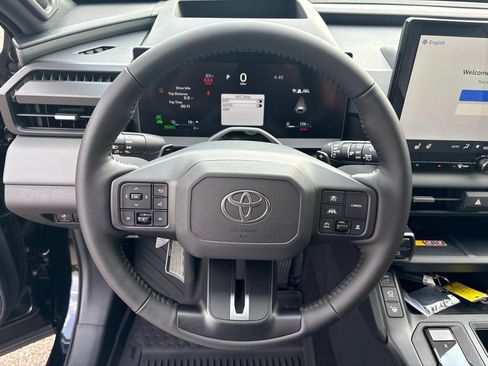 Used 2026 Toyota RAV4 XSE w/ Panoramic Sun Roof Package AWD/4WD image 21