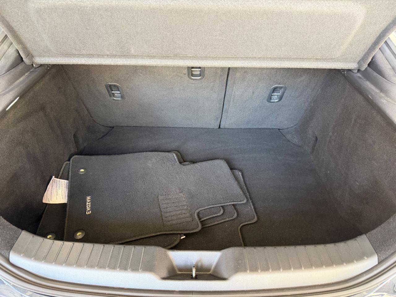 Used 2023 MAZDA MAZDA3 s FWD image 21