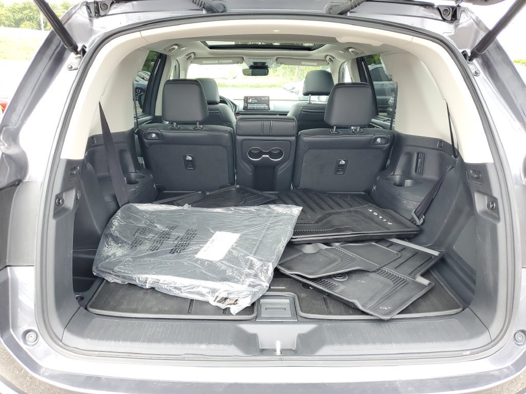 Certified 2025 Honda Pilot Elite image 8