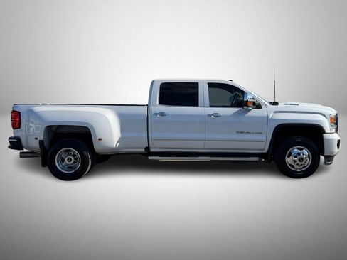 Used 2018 GMC Sierra 3500 Denali w/ Duramax Plus Package image 5