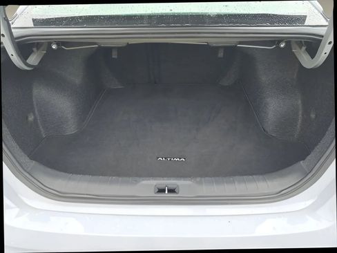 Used 2024 Nissan Altima 2.5 SR image 27