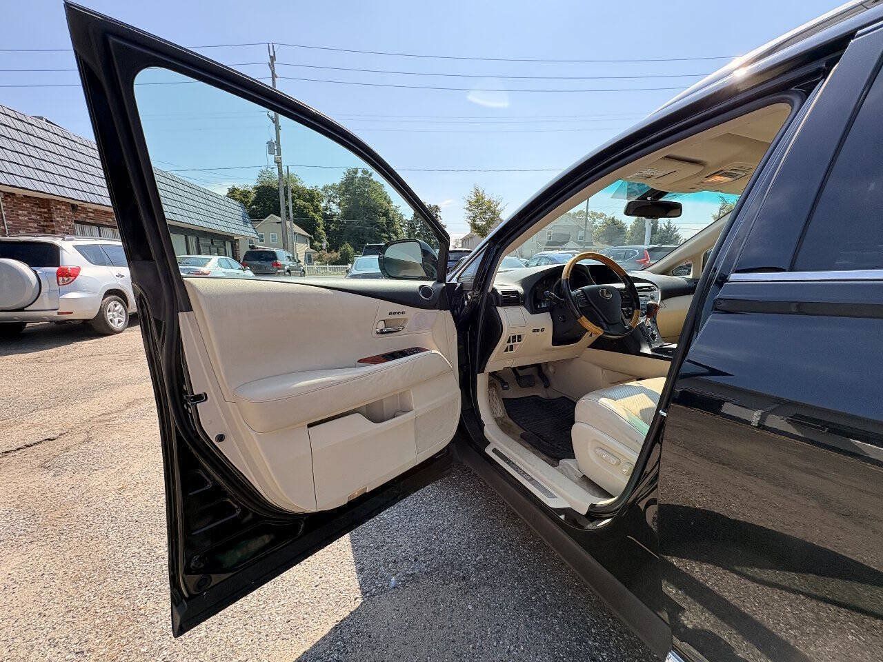 Used 2011 Lexus RX 350 AWD w/ Premium Pkg image 13