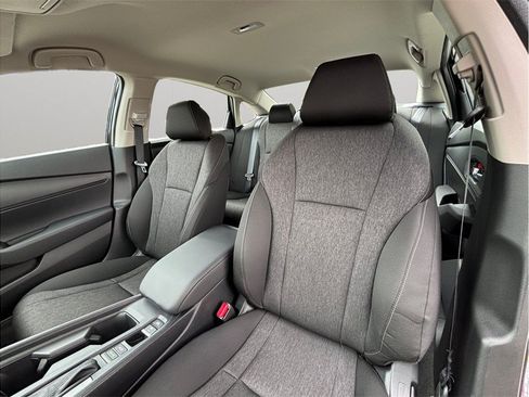 Used 2025 Honda Accord LX image 16