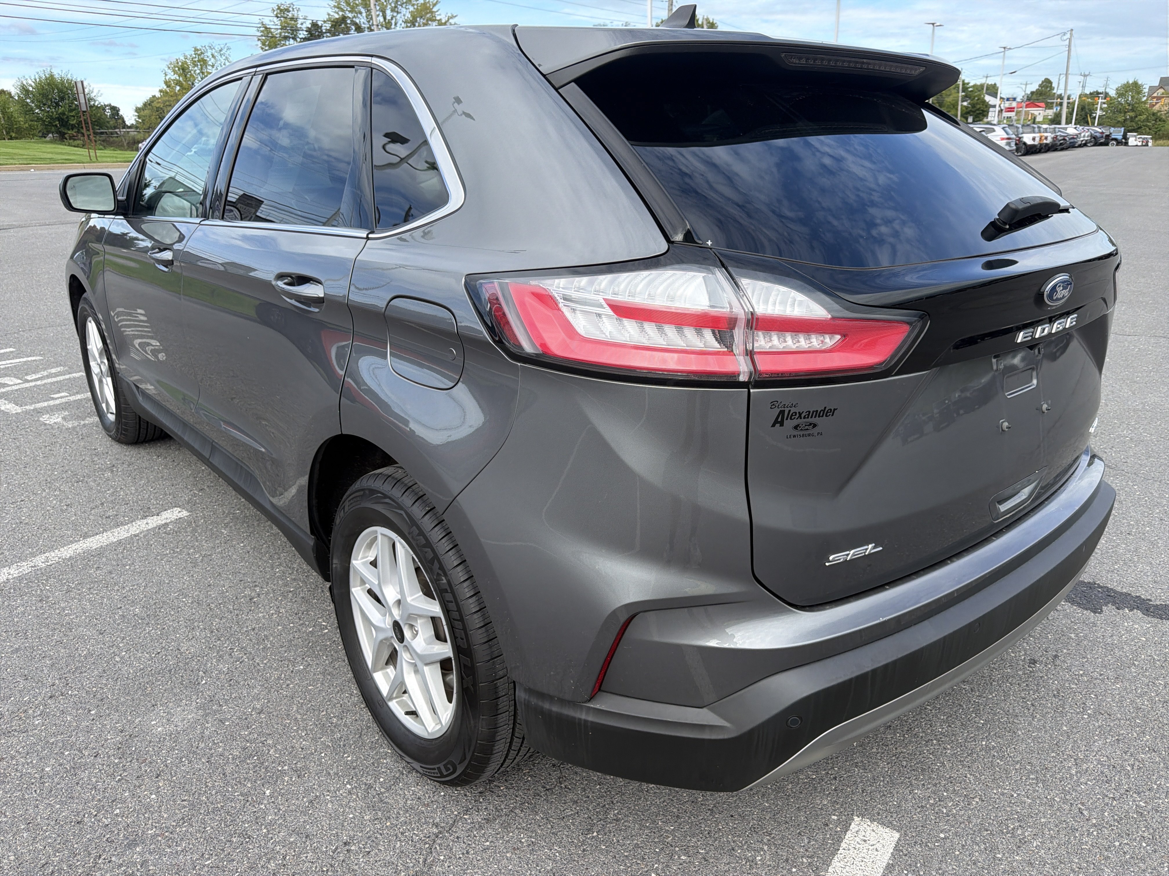 Used 2024 Ford Edge SEL AWD/4WD image 6