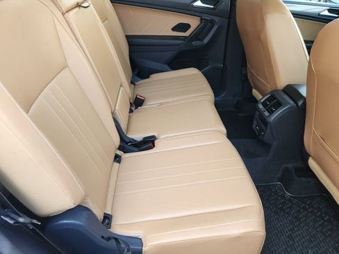 Used 2024 Volkswagen Tiguan SE R-Line FWD image 31