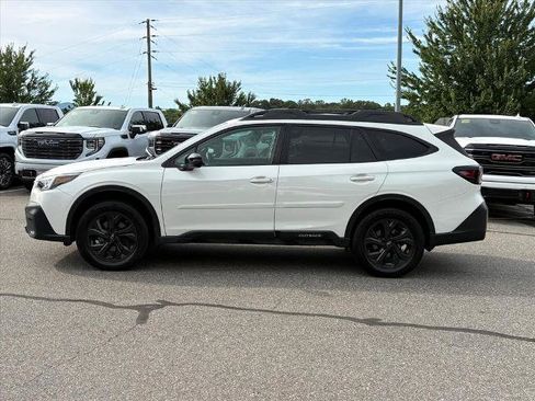Used 2021 Subaru Outback Onyx Edition XT AWD/4WD image 3
