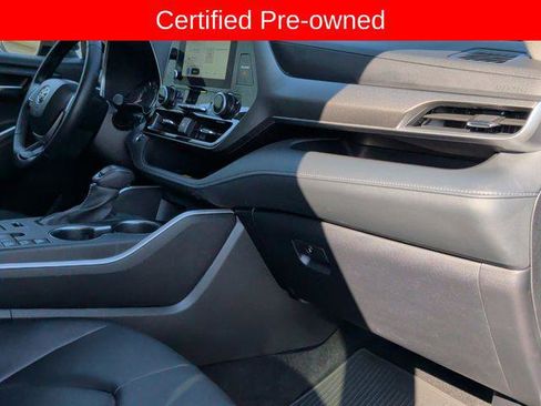 Certified 2025 Toyota Highlander XLE AWD/4WD image 29