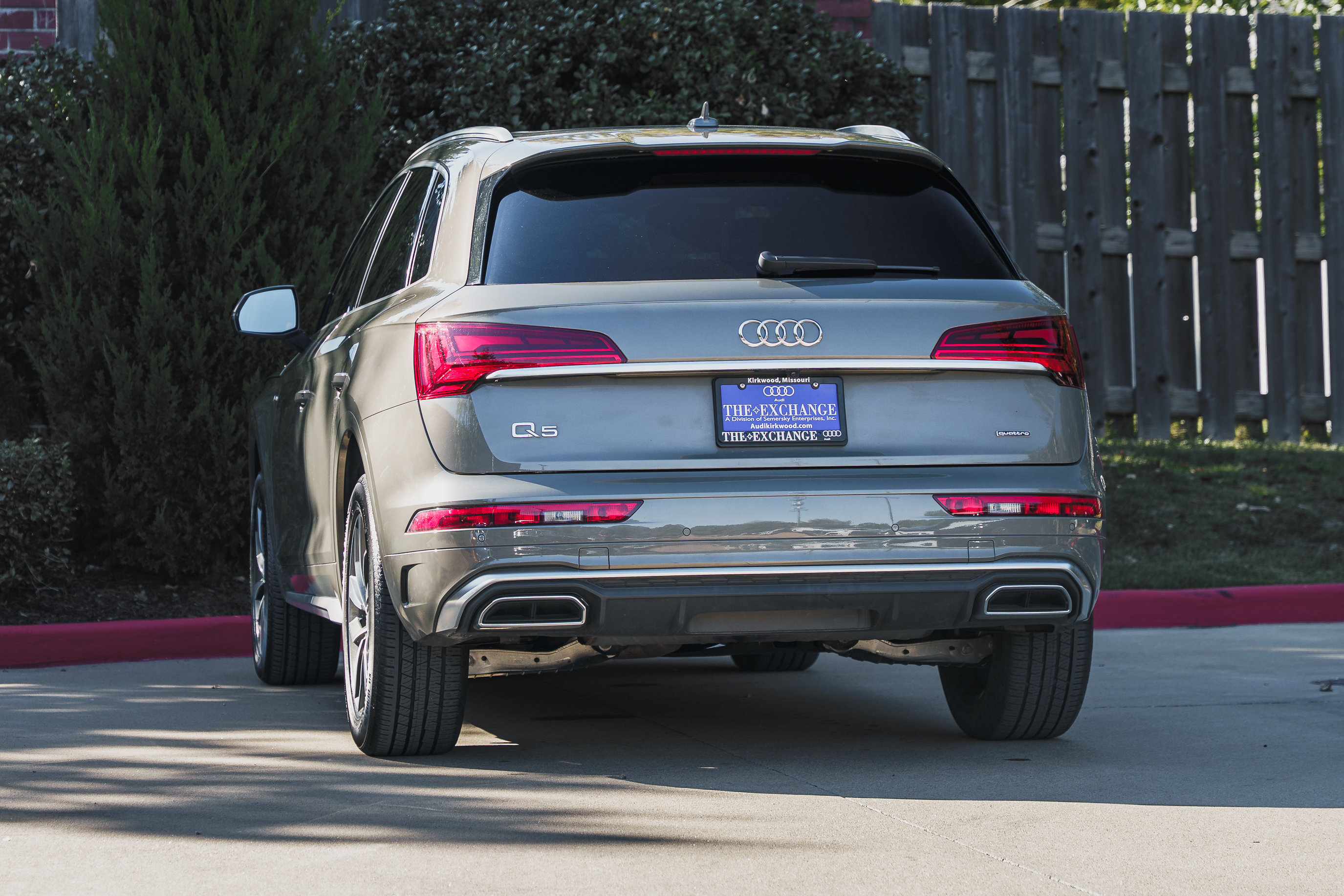 Used 2024 Audi Q5 2.0T Premium Plus w/ Premium Plus Package AWD/4WD image 4