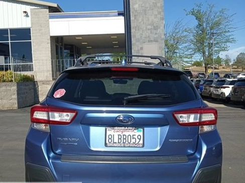 Used 2019 Subaru Crosstrek 2.0i Premium AWD/4WD image 4