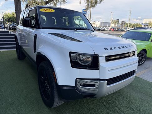 Used 2021 Land Rover Defender 110 SE AWD/4WD image 3