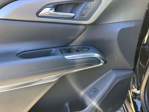 New 2026 Chevrolet Traverse LT w/ Midnight/Sport Edition image 17