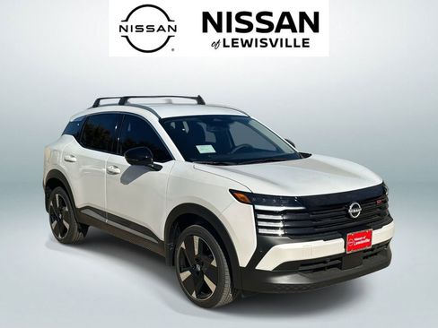 New 2026 Nissan Kicks SR w/ Illumination Package FWD image 2