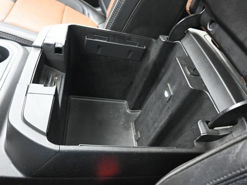 Used 2022 Chevrolet Silverado 2500 High Country w/ Safety Package II image 33