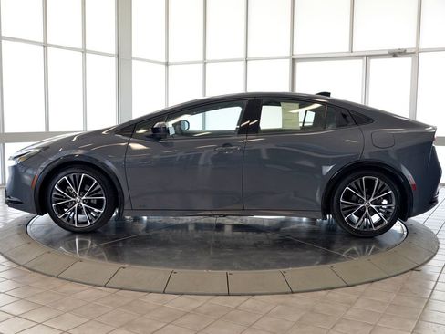 Used 2024 Toyota Prius Limited w/ Limited Premium Package AWD/4WD image 5