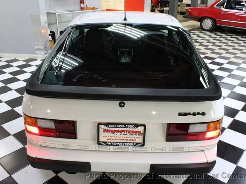 Used 1988 Porsche 944 Coupe image 9