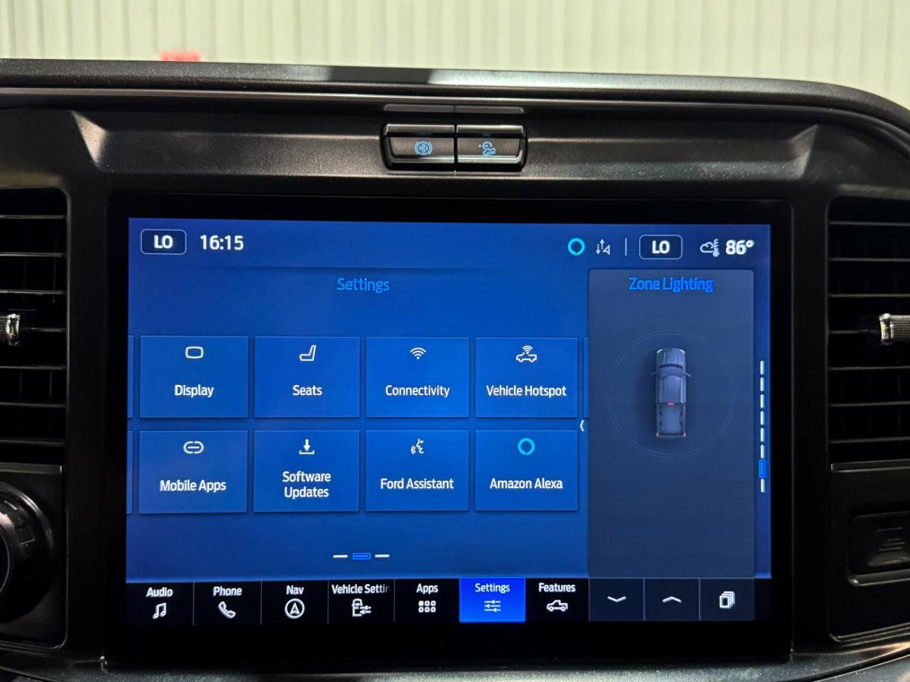 Used 2025 Ford F450 Platinum w/ FX4 Off-Road Package AWD/4WD image 15
