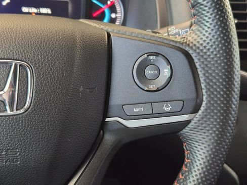Used 2022 Honda Pilot TrailSport image 22
