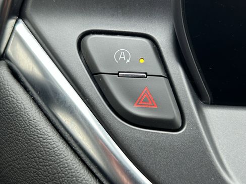 Used 2025 Chevrolet Blazer LT image 27