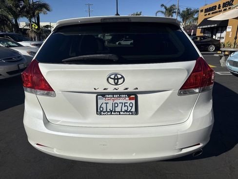 Used 2011 Toyota Venza image 4
