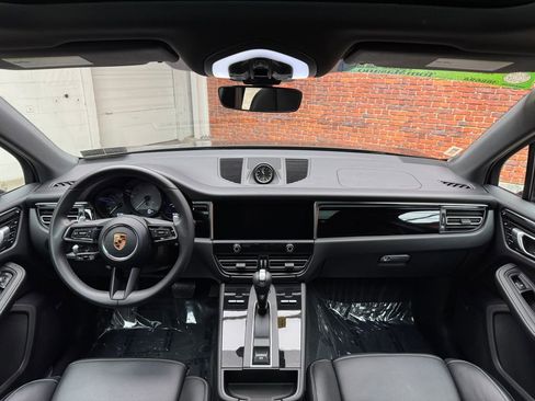 Used 2024 Porsche Macan S AWD/4WD image 13
