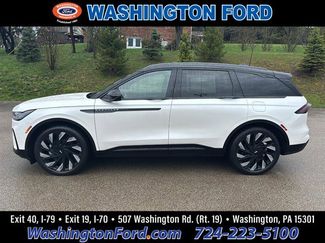 Used 2025 Lincoln Nautilus Reserve video 1