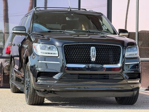 Used 2021 Lincoln Navigator Reserve AWD/4WD image 18
