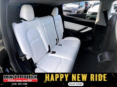 Used 2021 Tesla Model Y Performance image 22