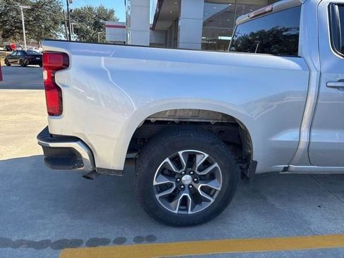 Used 2021 Chevrolet Silverado 1500 LT w/ LPO, Dark Essentials Package image 15