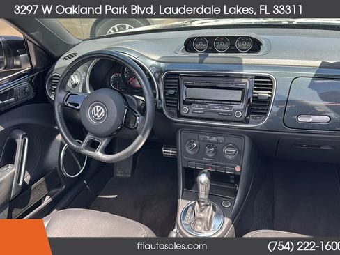 Used 2013 Volkswagen Beetle 2.0T FWD image 30