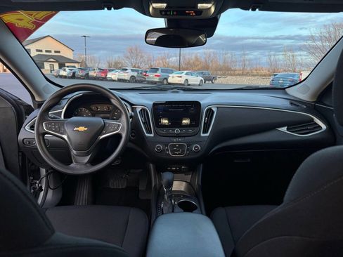 Used 2024 Chevrolet Malibu LS image 27