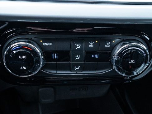 New 2026 Chevrolet Trax LT image 25