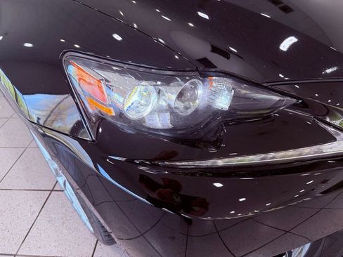 Used 2016 Lexus IS 300 AWD image 13