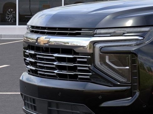 New 2025 Chevrolet Suburban Premier w/ Sun And Tow Package image 40
