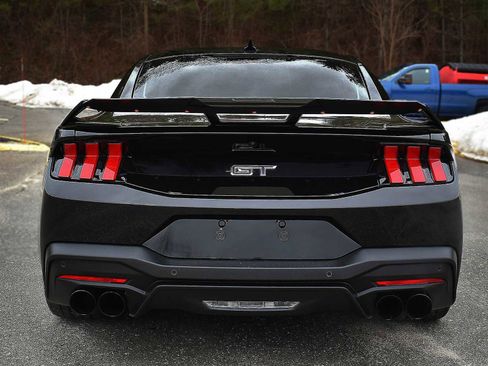 Used 2025 Ford Mustang GT w/ GT Performance Package image 8