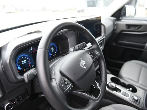 Used 2025 Ford Bronco Sport Badlands image 19