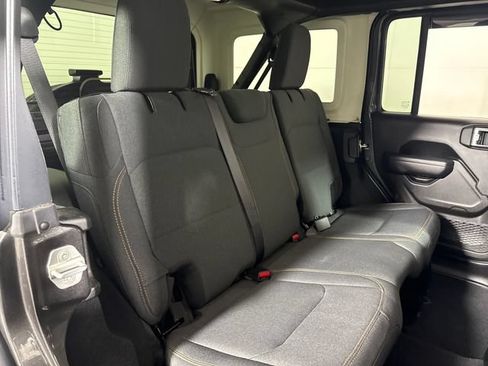 Used 2024 Jeep Wrangler Unlimited Sport AWD/4WD image 15