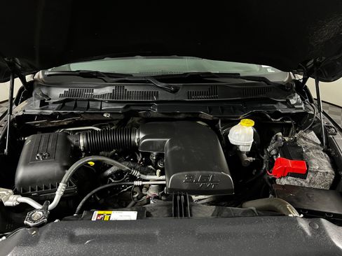 Used 2019 RAM 1500 Tradesman w/ Tradesman SXT Package AWD/4WD image 9