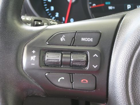 Used 2017 Kia Sorento SX FWD image 12