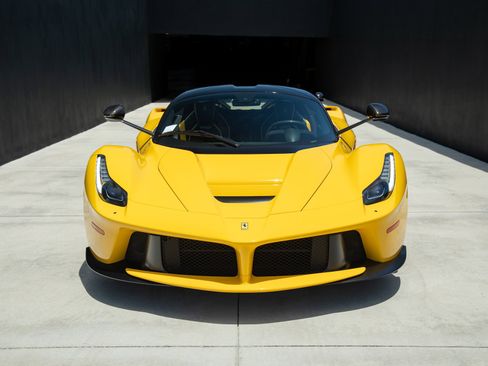 Used 2014 Ferrari LaFerrari image 13
